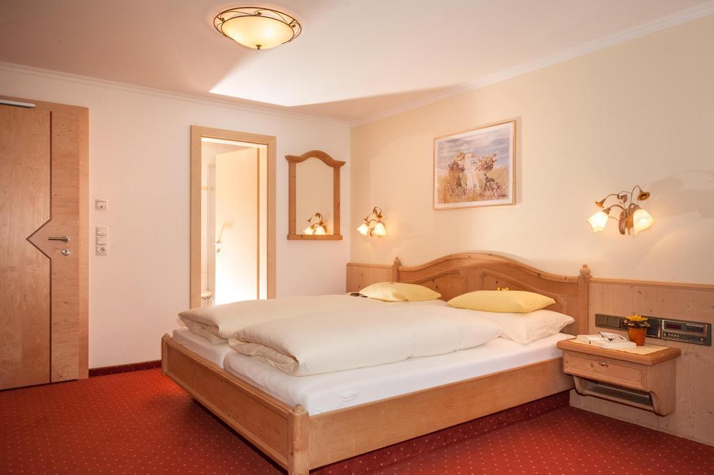 Hotel Gletscherblick Hippach Phòng bức ảnh